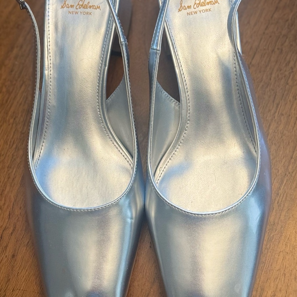 Sam Edelman Silver Women's Shoes low heel. Worn once. Very good condition.